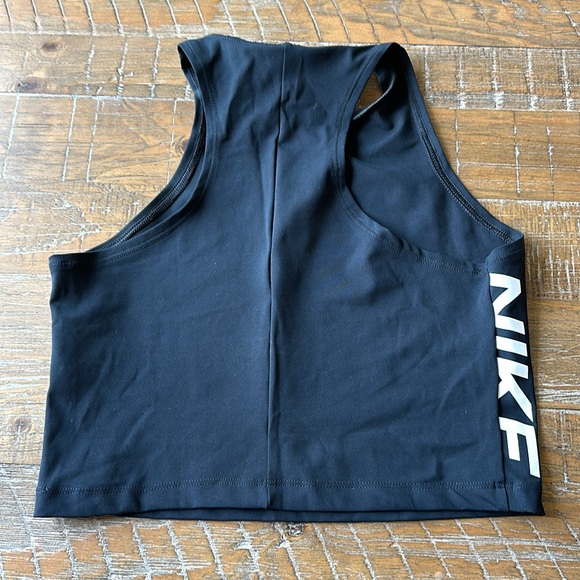 NWOT Nike Pro Dri-Fit Tank - Picture 4 of 4